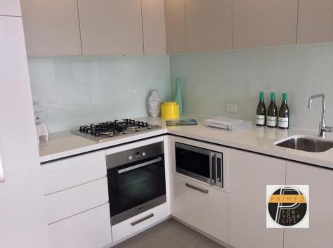 Microwave oven picture