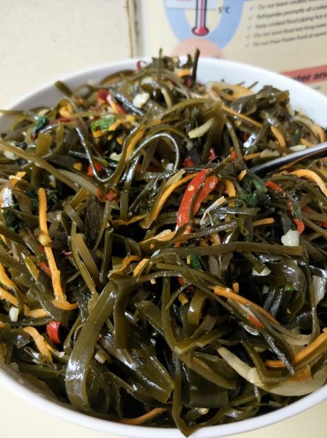 Jane and John seaweed salad